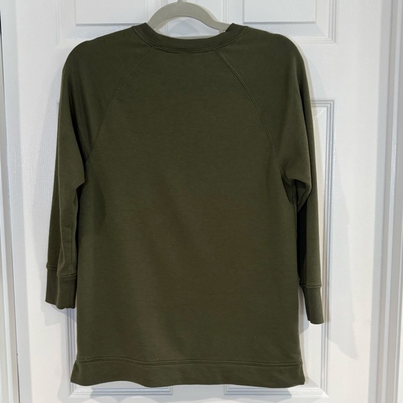 Old Navy and Athletic Women Long Sleeve Shirt & Hoodie Sweatshirt Bundle XS - Picture 6 of 17